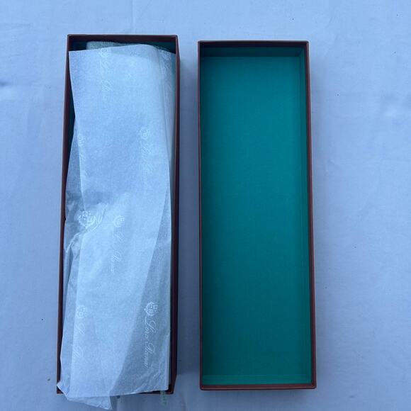 Brand New Loro Piana Scarf in Original Packaging / Box - Picture 3 of 6